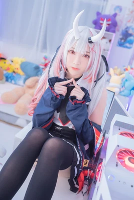 《光影中的泪与火：那些电影解说如何让励志故事直击灵魂》