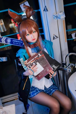 穿越时空的科幻经典片：为何它们总能预言我们的未来？