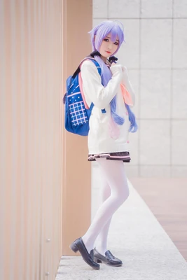 《枕边童话：当女友的梦境成为银幕上的奇幻冒险》