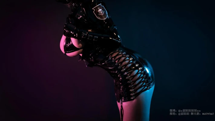 周润发：从南丫岛少年到东方影坛的永恒传奇