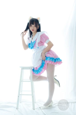 《韩剧<火花>国语版：跨越语言的情感共鸣与时代记忆》