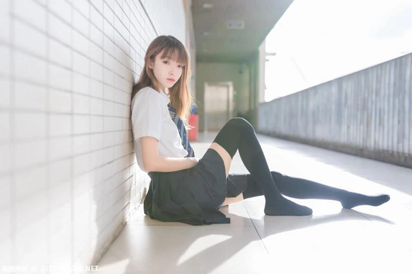 当电影遇见乞丐：一场关于人性与救赎的街头放映