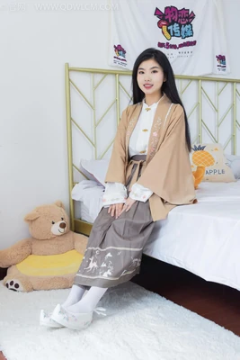 《阿甘正传：穿越时代的甜蜜与苦涩，一部永不褪色的人生寓言》