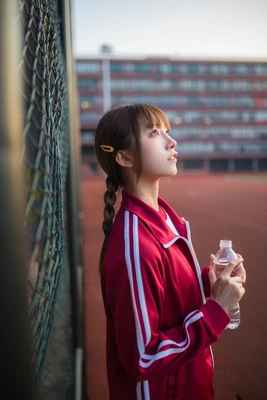 在舞池中重拾优雅：为什么经典华尔兹依然是社交艺术的巅峰