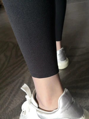 《神女的故事：银幕上最凄美的灵魂拷问》