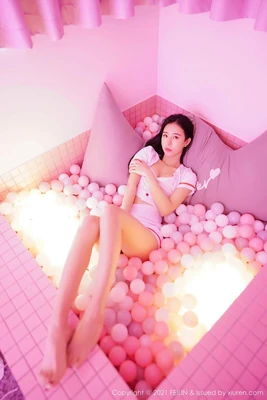 那些让你忍不住抖腿的经典节奏歌曲，到底藏着什么魔力？