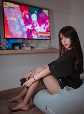 光影背后的偏执与狂热：揭秘疯狂电影人电影幕后故事