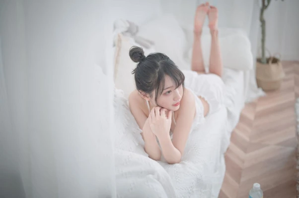 靳东的台词艺术：那些穿透荧幕的智慧箴言