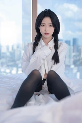 变态假面国语版：当荒诞英雄遇上本土化配音的化学反应