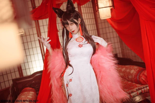 《香江风月：那些年我们追过的香港经典古装三级片》