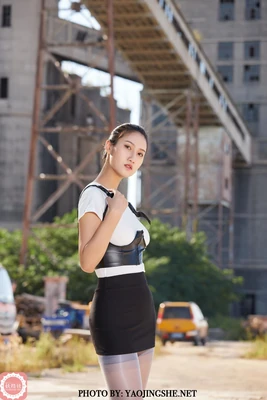 《银幕奇旅：解码电影穿越故事线的叙事魔法与情感共振》