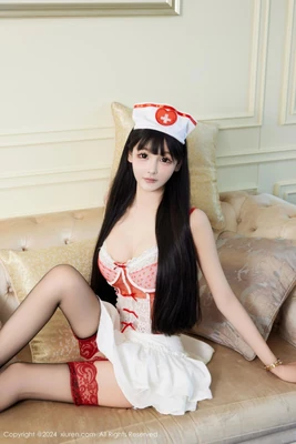 《晚秋》之外：黄凯芹如何用一首歌定义了一个时代的感伤美学