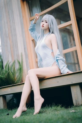 《海蛙：一部被遗忘的银幕史诗如何用影像叩问人性深渊》