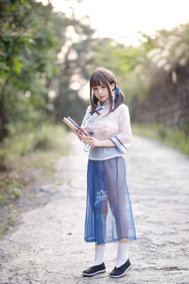 《当草根影帝遇上喜剧鬼才：王宝强与徐峥的银幕奇缘》