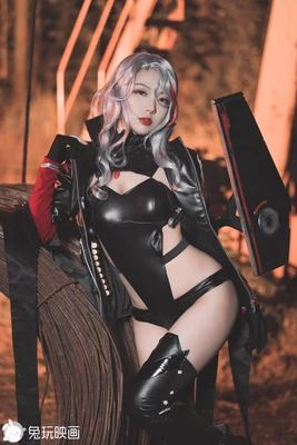 《故事的故事》：每一帧剧照都是被封印的暗黑童话