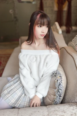 《围剿》：当银幕上的枪声响起，历史的伤口仍在流血