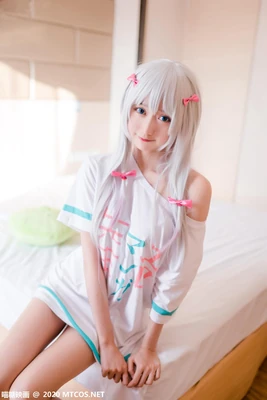 吕良伟：那些定格时光的经典照片，藏着香港电影的黄金密码