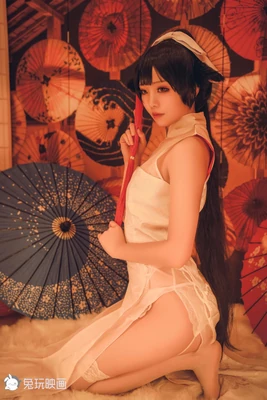 《北极绝境求生：真实故事背后的生命奇迹与人性拷问》