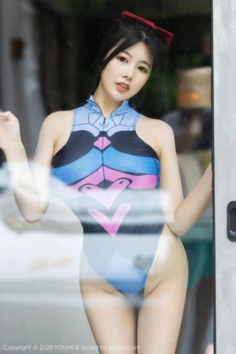 《小鱼说电影故事》：在光影的深海中，聆听那些被遗忘的叙事涟漪