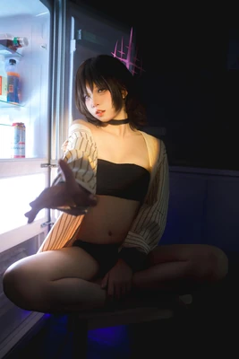 《变形金刚擎天柱：从赛博坦卡车到永恒的文化图腾》