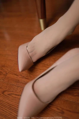 钢铁宇宙国语版：一场跨越语言与文化的科幻史诗盛宴