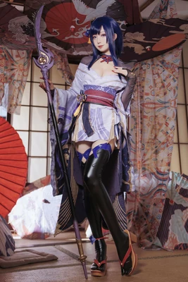 吴倩莲：银幕之外的清醒与倔强