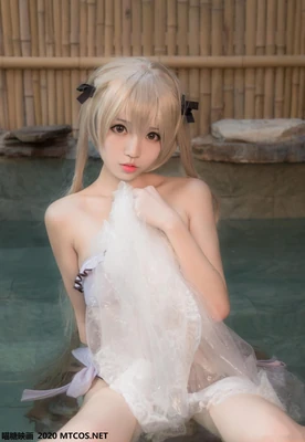 《华尔街2国语版：金钱永不眠，人性永恒战》