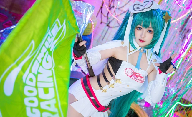 华妃的悲剧美学：为何她比甄嬛更令人念念不忘？