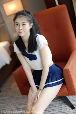 恐怖片国语版：为何本土化改编总能精准击中你的恐惧神经？