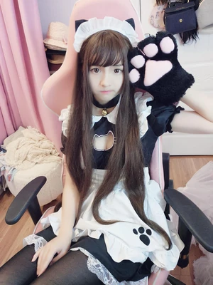 《婚姻围城里的光影诗篇：已婚故事电影的深度解码》