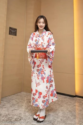 《从赛场到心灵：经典运动歌曲如何点燃我们的热血与记忆》