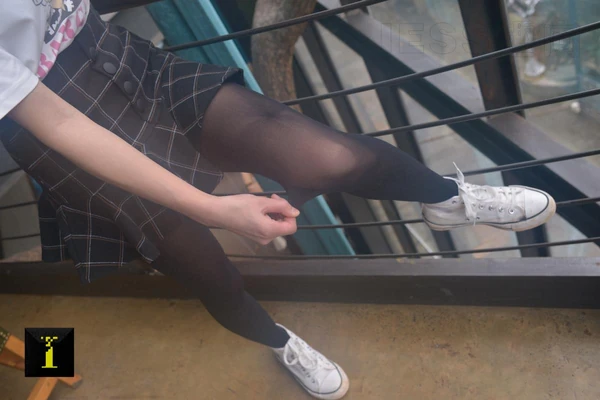 《珊瑚颂》：一曲穿越时光的红色经典，为何至今仍令人热泪盈眶