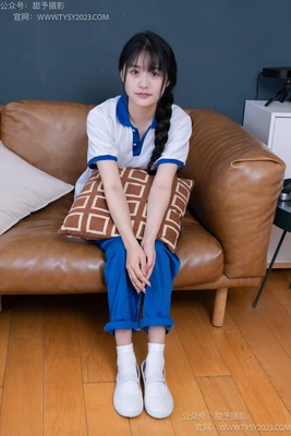 解码经典中文字幕：从文化桥梁到艺术再创造的视觉密码