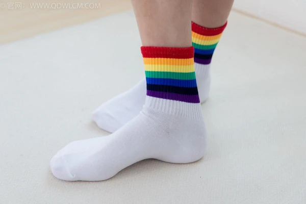 重温荧幕传奇：那些年让我们痴迷的经典武侠剧与港剧