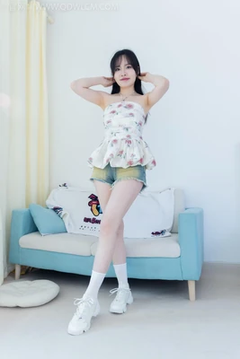 《向阳院的故事》：一首老电影歌曲如何唱响一个时代的集体记忆