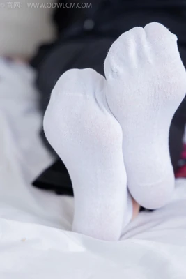 美国巨乳皇后经典：从文化符号到身体自主的复杂叙事