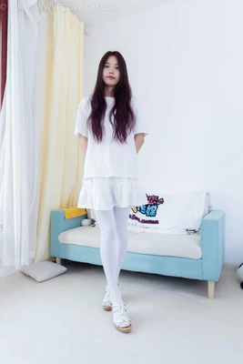 《足球小旋风国语版：青春记忆中的绿茵梦想与时代回响》