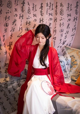 法国啄木鸟经典作品：一场跨越世纪的感官革命与艺术传承