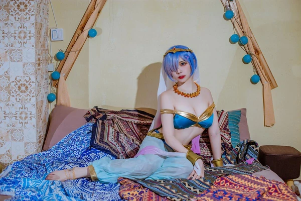 《光影铸魂：解码“电影红色故事全集”的永恒魅力与时代回响》