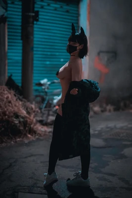 奇异博士的魔法宇宙：当东方语境遇上西方超英