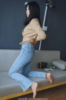 《午夜回响：一部让你不敢关灯的超恐怖电影》