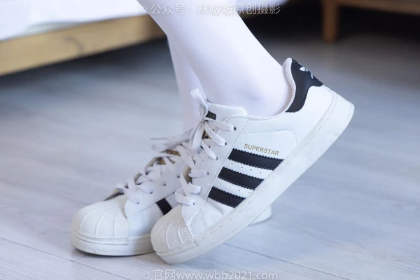 《冰封下的炽热：解码俄罗斯现代爱情电影的独特魅力》