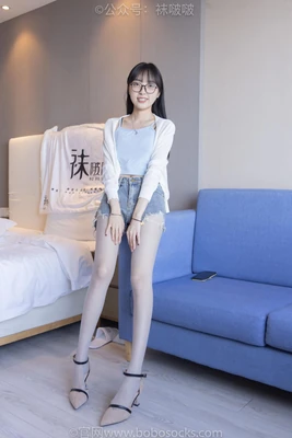 贝尔野外求生国语版：在荒野中聆听生存大师的教诲