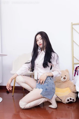 《指尖流淌的时光：经典老歌500首简谱背后的文化密码》