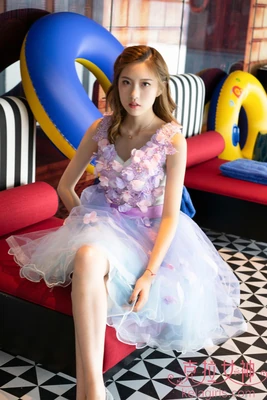 《味蕾上的时光机：一道菜如何烹出人生的千滋百味》