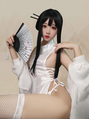 《泥沼魅影：当粘土动画撕开恐怖故事的温柔假面》