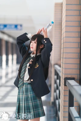 《机器人9号国语版：一场机械躯壳下的灵魂觉醒与人性救赎》