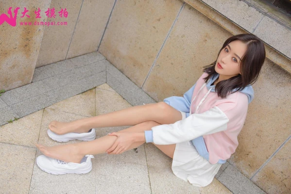 深海恐惧与银幕奇观：经典海怪电影如何唤醒人类集体潜意识