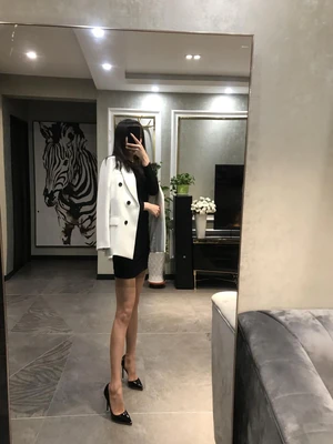 《银幕上的足尖传奇：当电影成为鞋履的终极秀场》