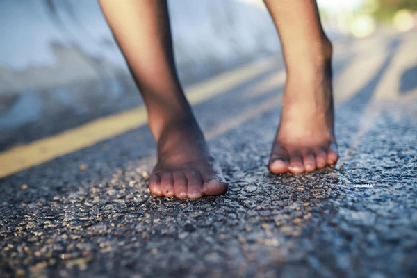 《苏联解放4国语版：一部被遗忘的战争史诗与时代记忆的复苏》